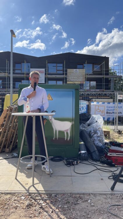 © IBA Hamburg Kay Gätgens hält eine Rede