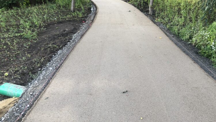 © IBA Hamburg Ansicht eines neu gebauten Weges