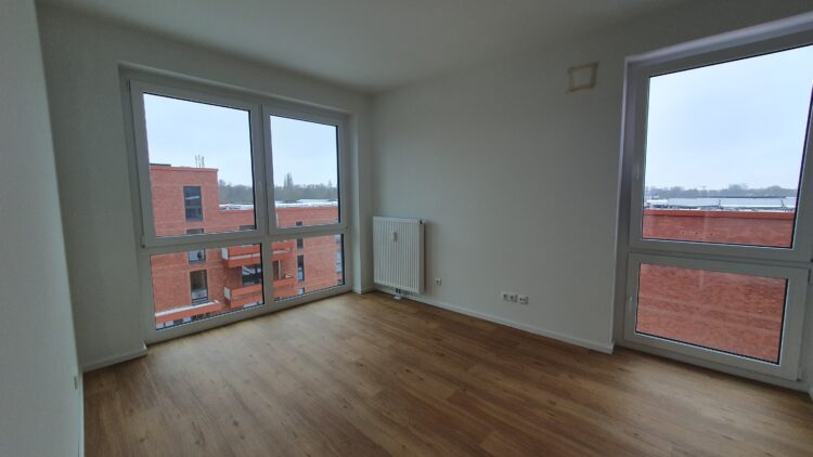 © IBA Hamburg Innenansicht eines Zimmers mit zwei Fenstern