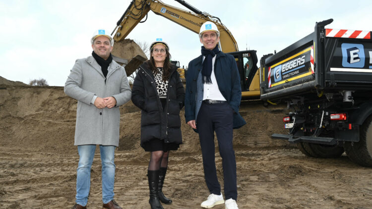 © IBA Hamburg / Andreas Fromm v.l.n.r.: Ralf Neubauer (Bezirksamtsleiter Hamburg-Mitte), Karen Pein (Senatorin für Stadtentwicklung und Wohnen), Kay Gätgens (Geschäftsführer IBA Hamburg)