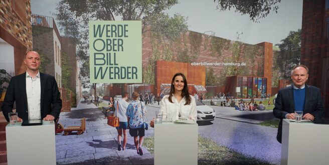 © IBA Hamburg Joel Schrage, Karen Pein und Michael Pollmann stehen an Rednerpulten