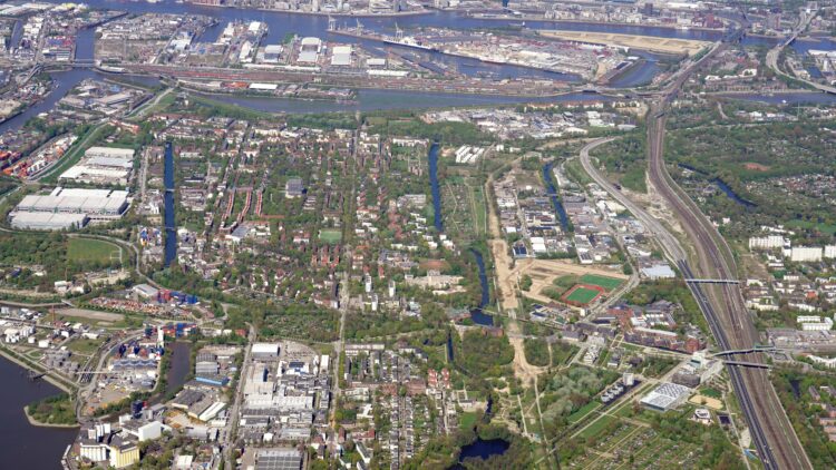 © IBA Hamburg / luftbilder.de Luftaufnahme der Projektgebiete in Wilhelmsburg