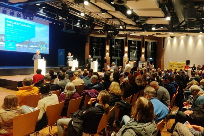 © IBA Hamburg Publikum beim Projektdialog